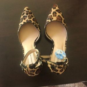 Brand new newer worn Antonio Melani heels. From a smoke free home